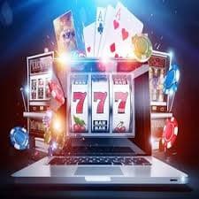 818 slots apk မိုဘိုင်းအက်ပ် Android iOS တွင် အွန်လိုင်း စလော့ ကစားနေပုံ